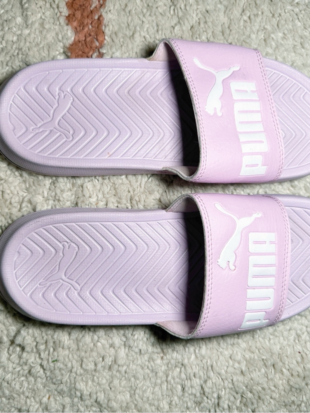 Puma Women's Slide Sandals in Pale Pink with White Logo 6.5 - Picture 2 of 9